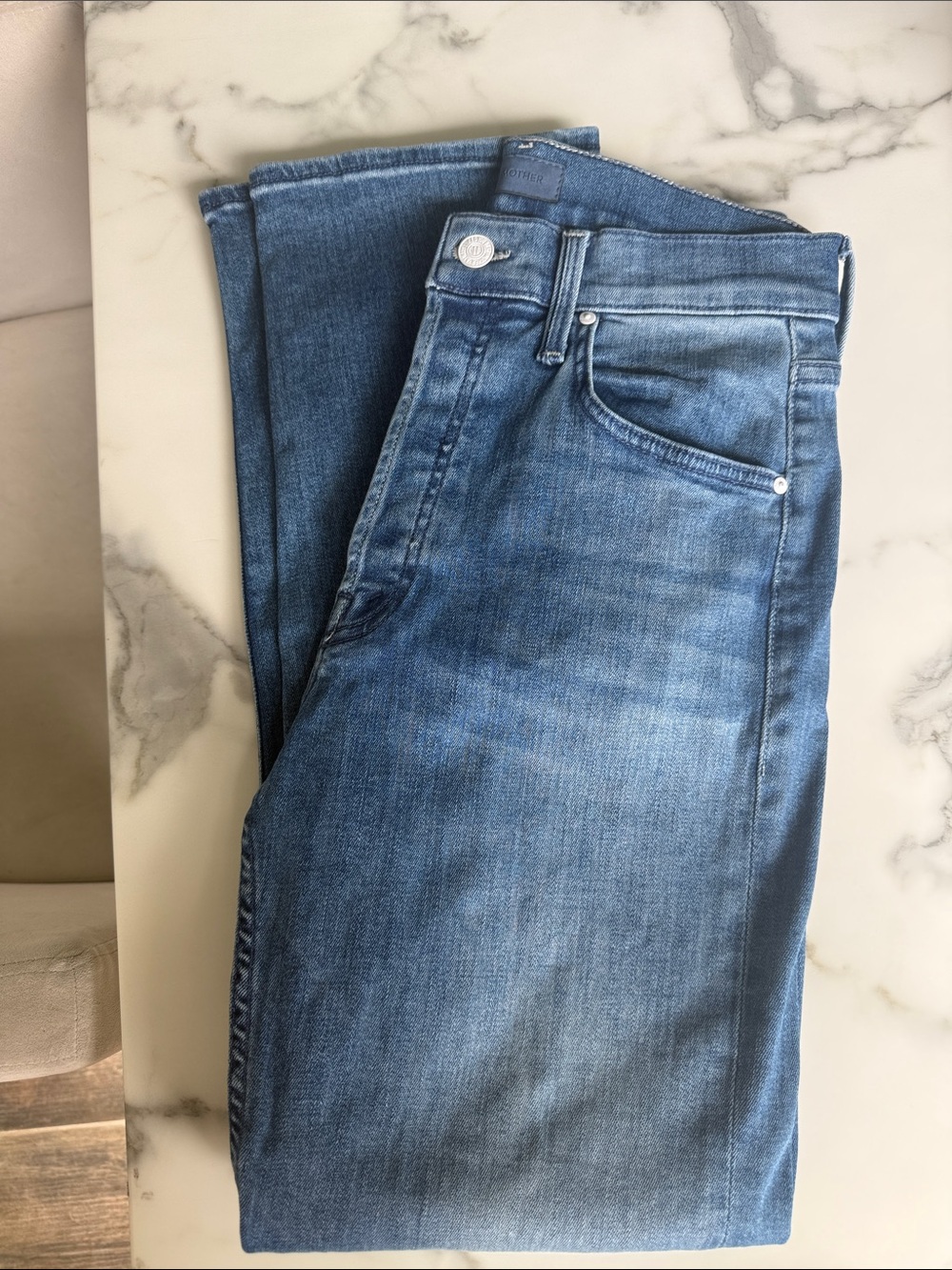 MOTHER Blue Women's Slim Straight Jeans - Classic Denim